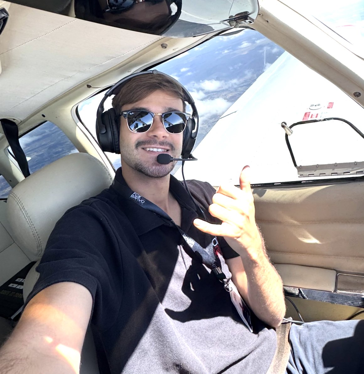 Lucas Villela, piloto comercial de avião